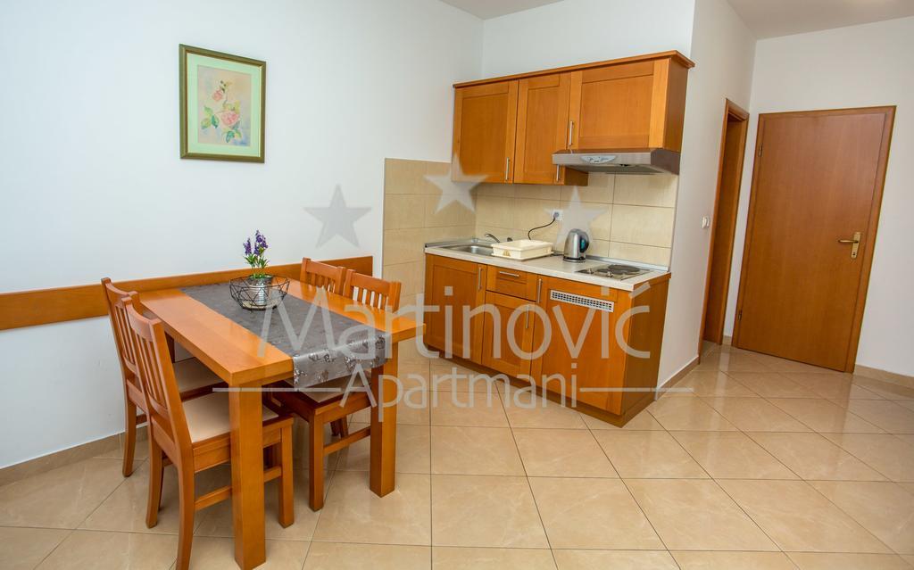 Apartments Martinovic Zaostrog Eksteriør billede